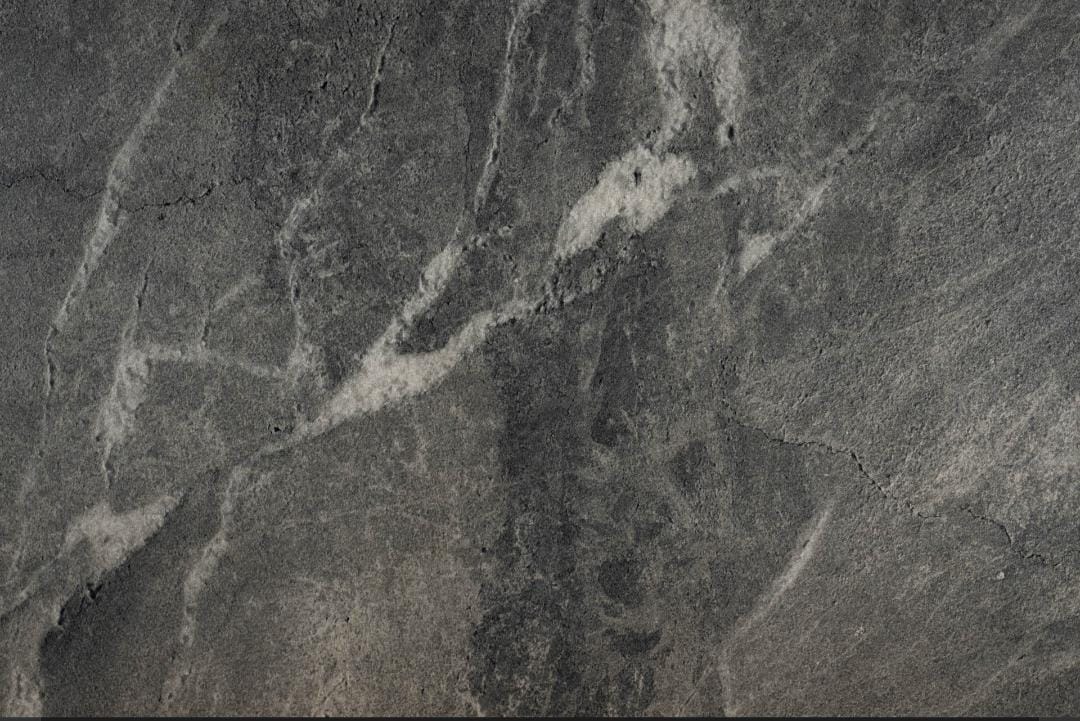 imagem de uma pedra de lâmina ultracompacta BLUE Di Savóia