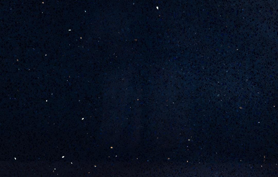 imagem de uma pedra de quartzo Stellar Blue